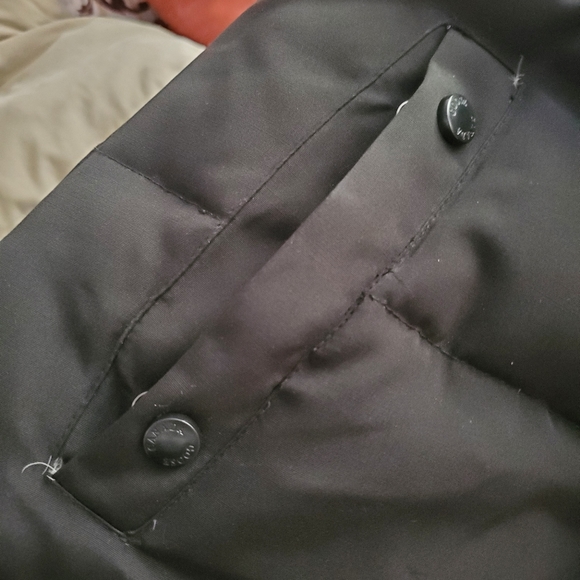 Women's Canada Goose Parka coat - Picture 11 of 13